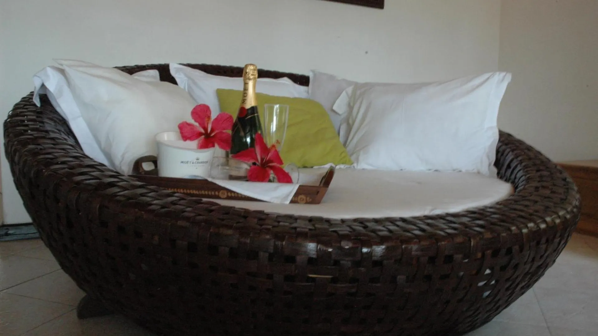 Kokogrove Chalets Anse Royale Seychelles