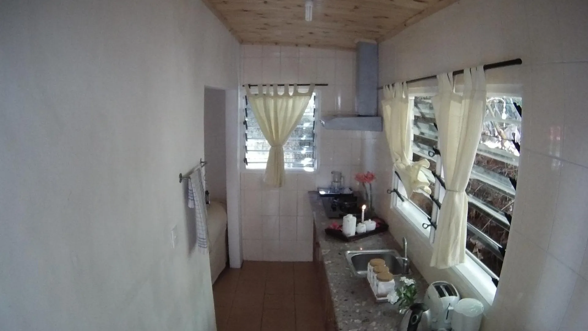 Kokogrove Chalets Anse Royale