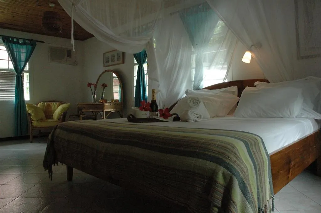 Kokogrove Chalets Anse Royale 0*,
