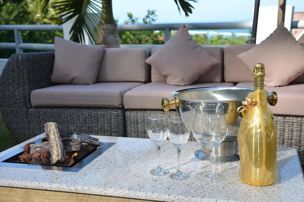 Kokogrove Chalets Anse Royale