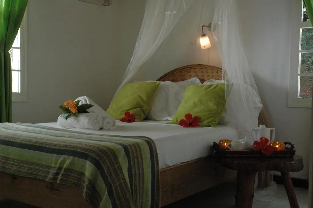 Kokogrove Chalets Anse Royale Seychelles